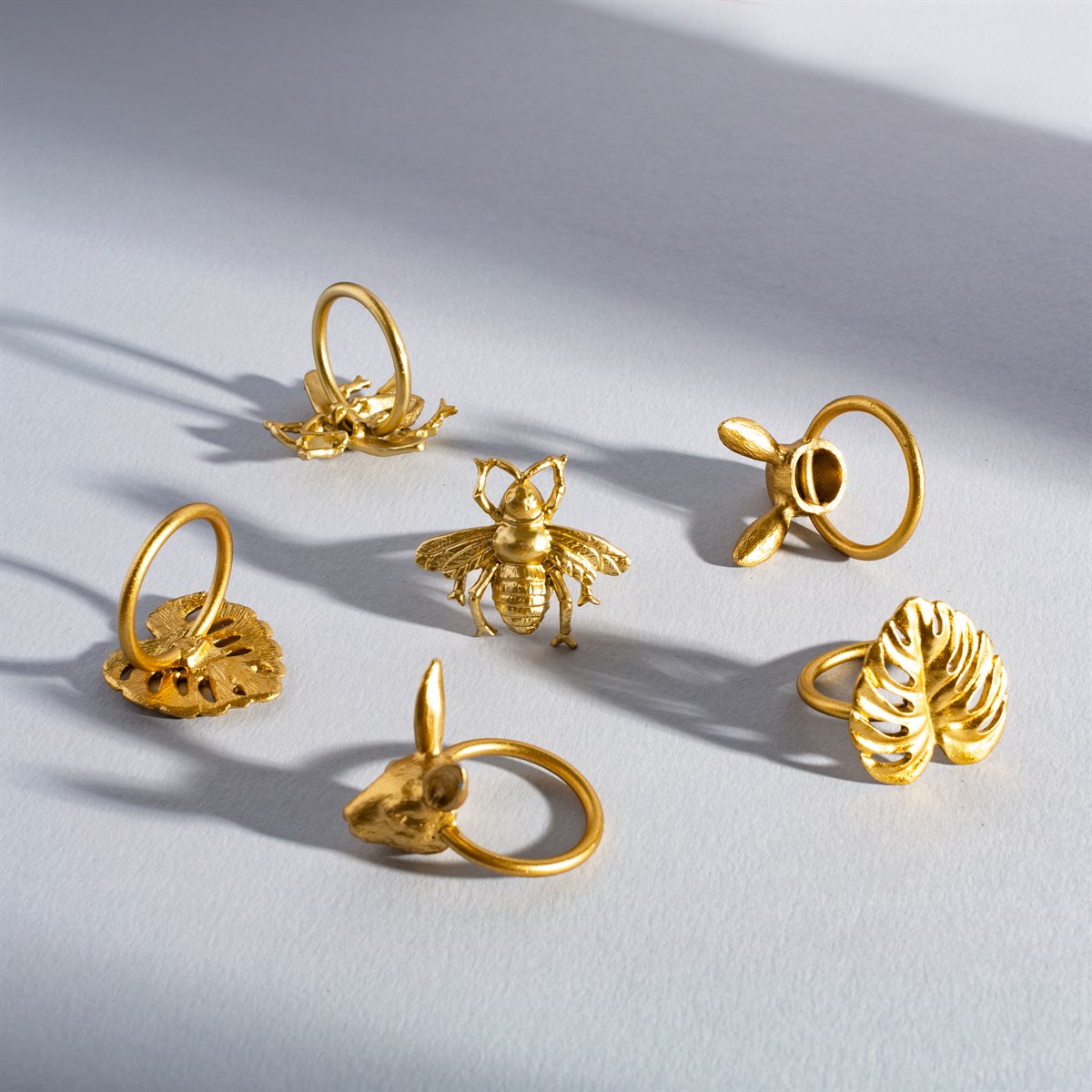 Bee sales napkin rings