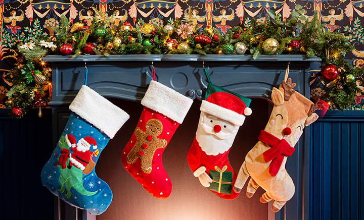 https://www.sassandbelle.co.uk/Images/ProductCategories/Christmas%20Stockings.png